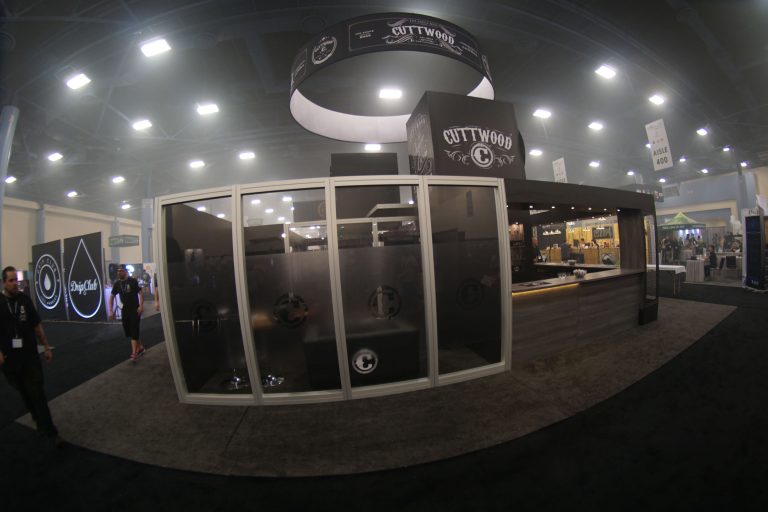 Cuttwood-40x40-Tradeshow-Booth-1