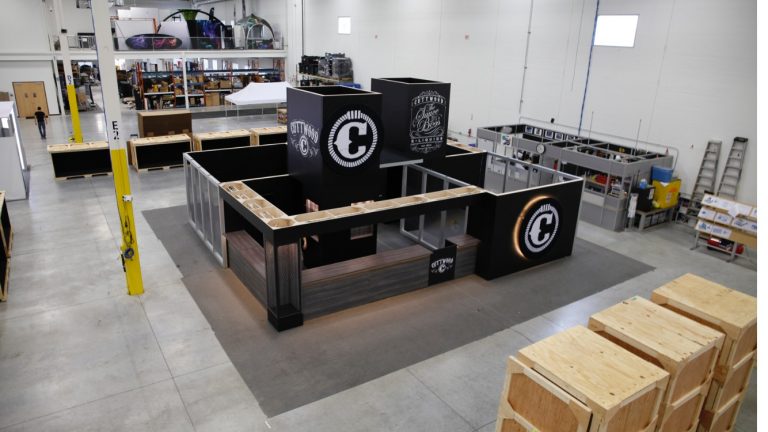 Cuttwood-40x40-Tradeshow-Booth-5