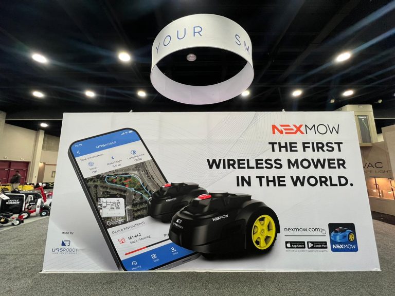 URS Robot 20x20 Trade Show Booth at Hardscape Equip Exposition in Louisville, KY 2022