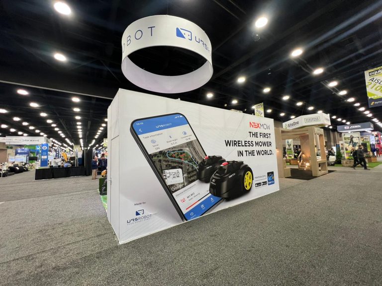 URS Robot 20x20 Trade Show Booth at Hardscape Equip Exposition in Louisville, KY 2022